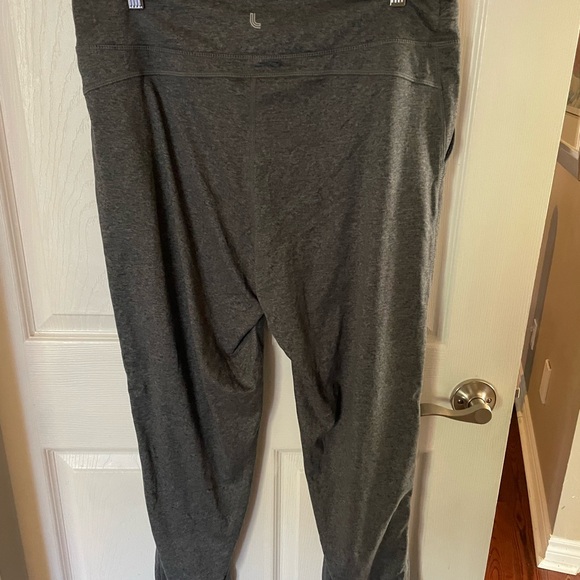 Ladies Lole soft knit pants - Picture 3 of 3